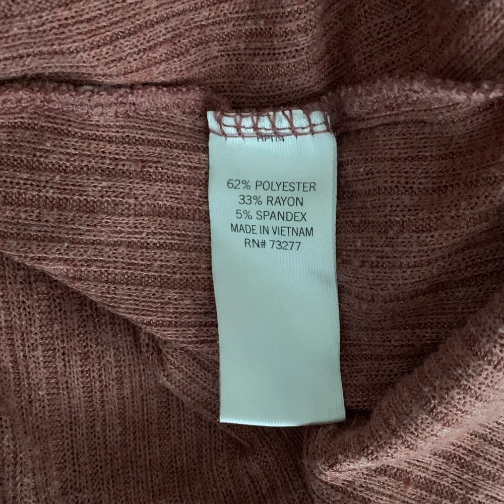 SO Women's Button Down Dusty Rose Long Sleeve Top - Picture 6 of 6